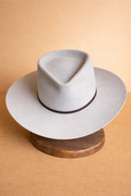 SOMBRERO FEDORA BLANCO HUESO