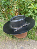 sombrero para el agua color negro